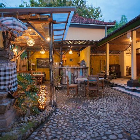 Lovina The Village Bed And Breakfast מראה חיצוני תמונה